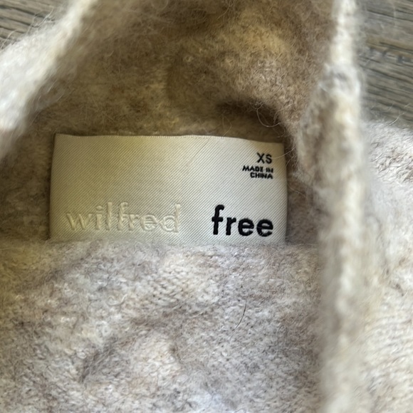 🔥wilfred Free🔥 | Aritzia basketweave Mical mock neck sweater - Picture 8 of 13